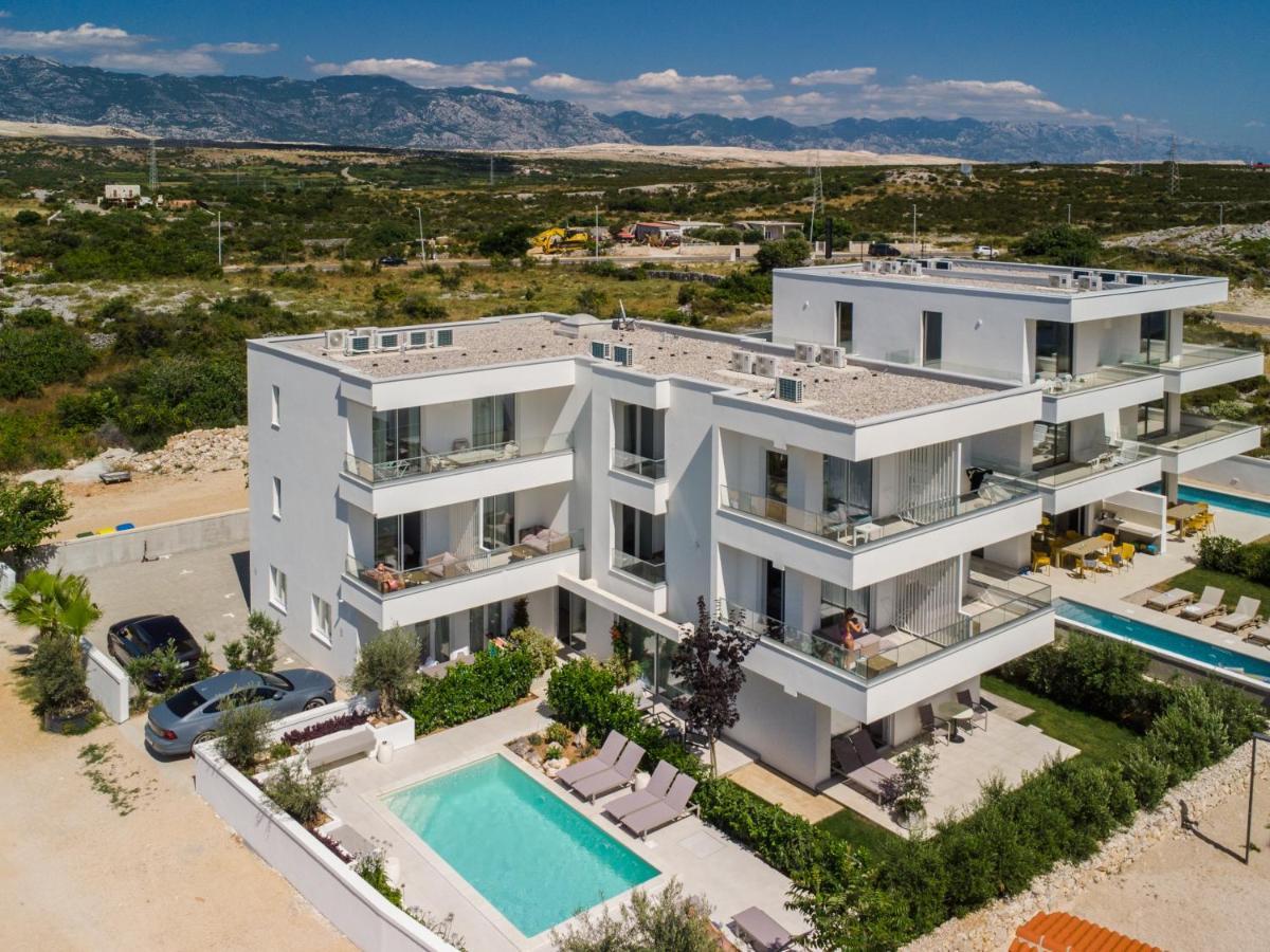 Cala, Rooms&apartments Guest house Novalja